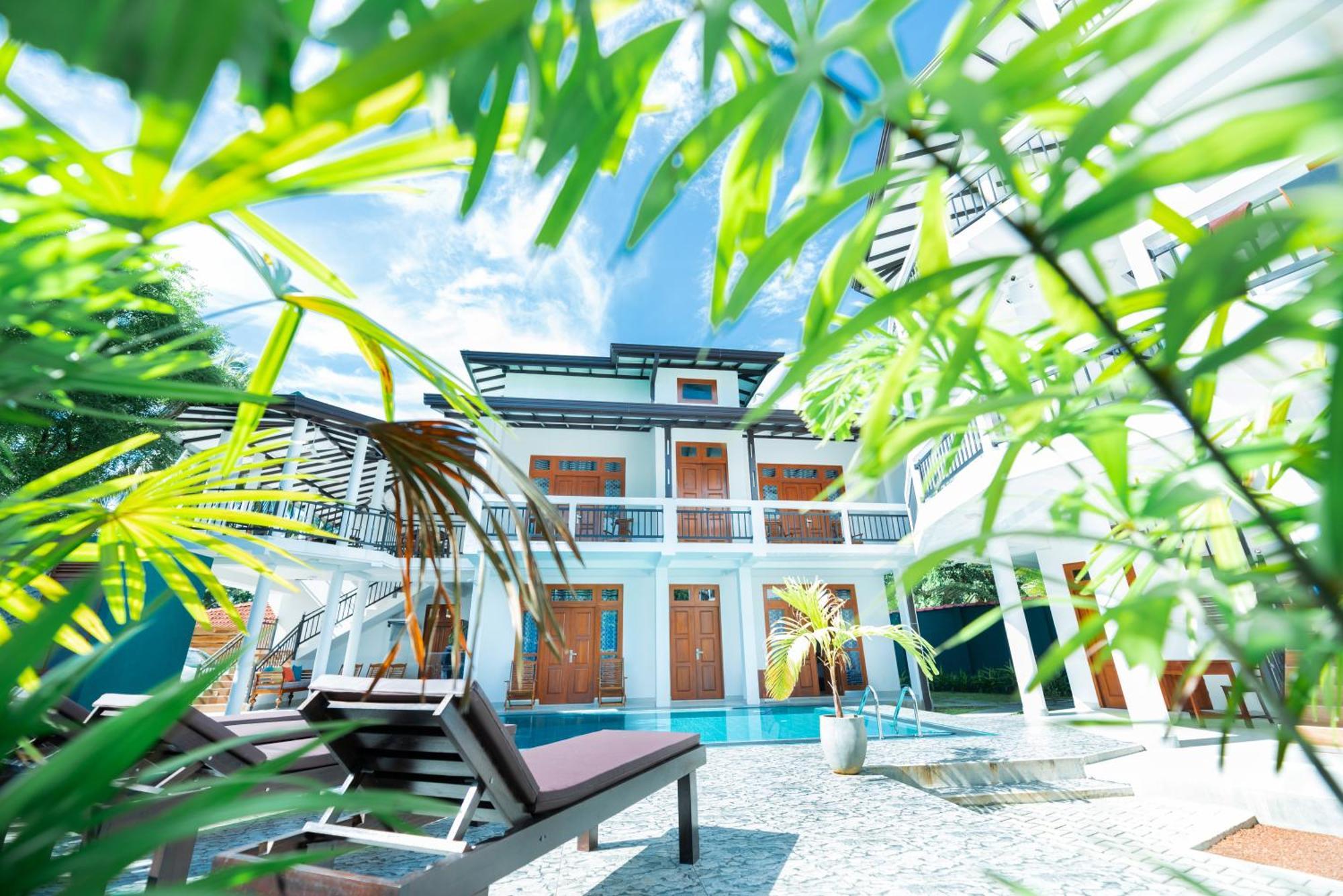 Teya Beach Hotel Ahangama Eksteriør billede