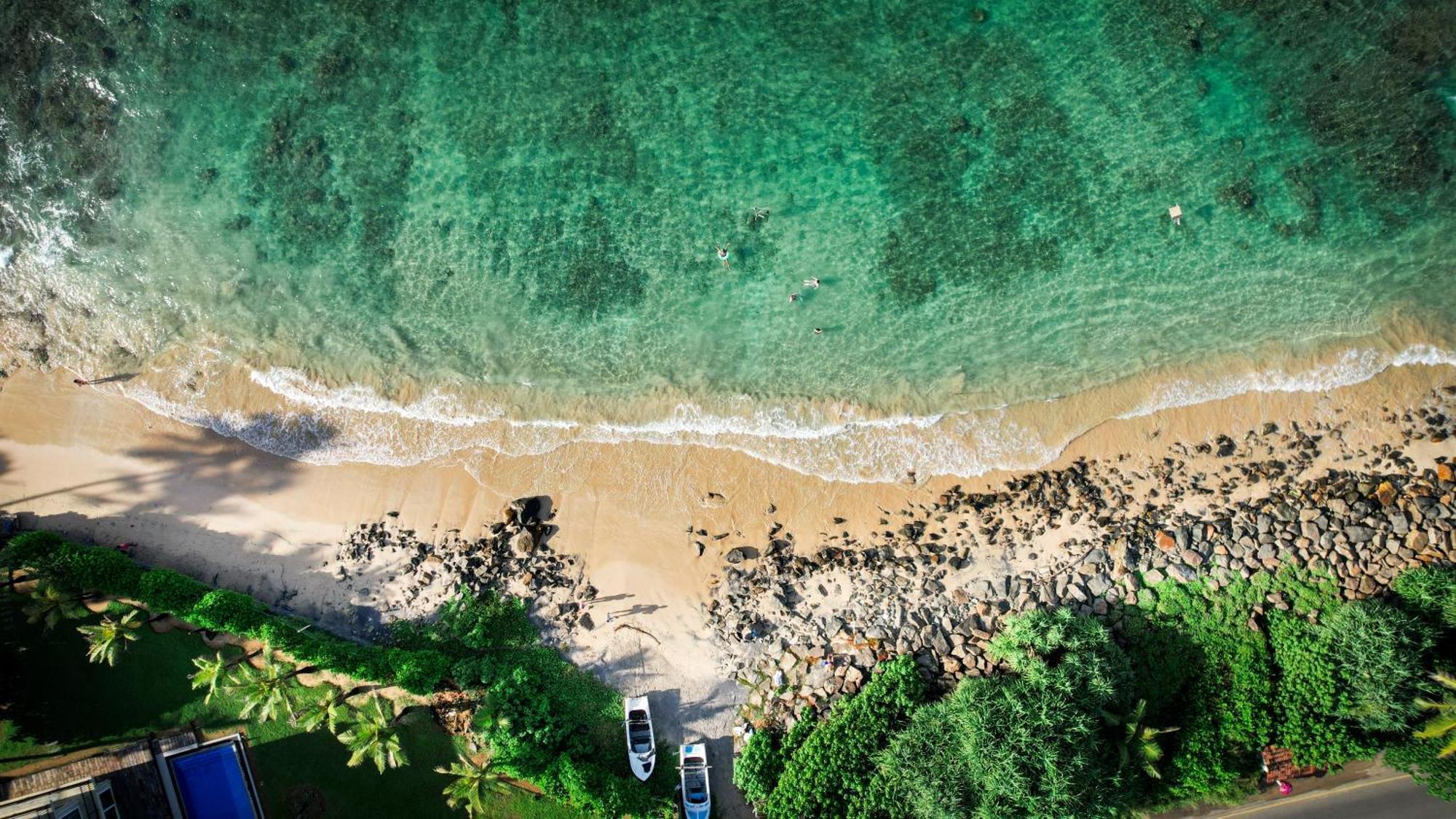 Teya Beach Hotel Ahangama Eksteriør billede