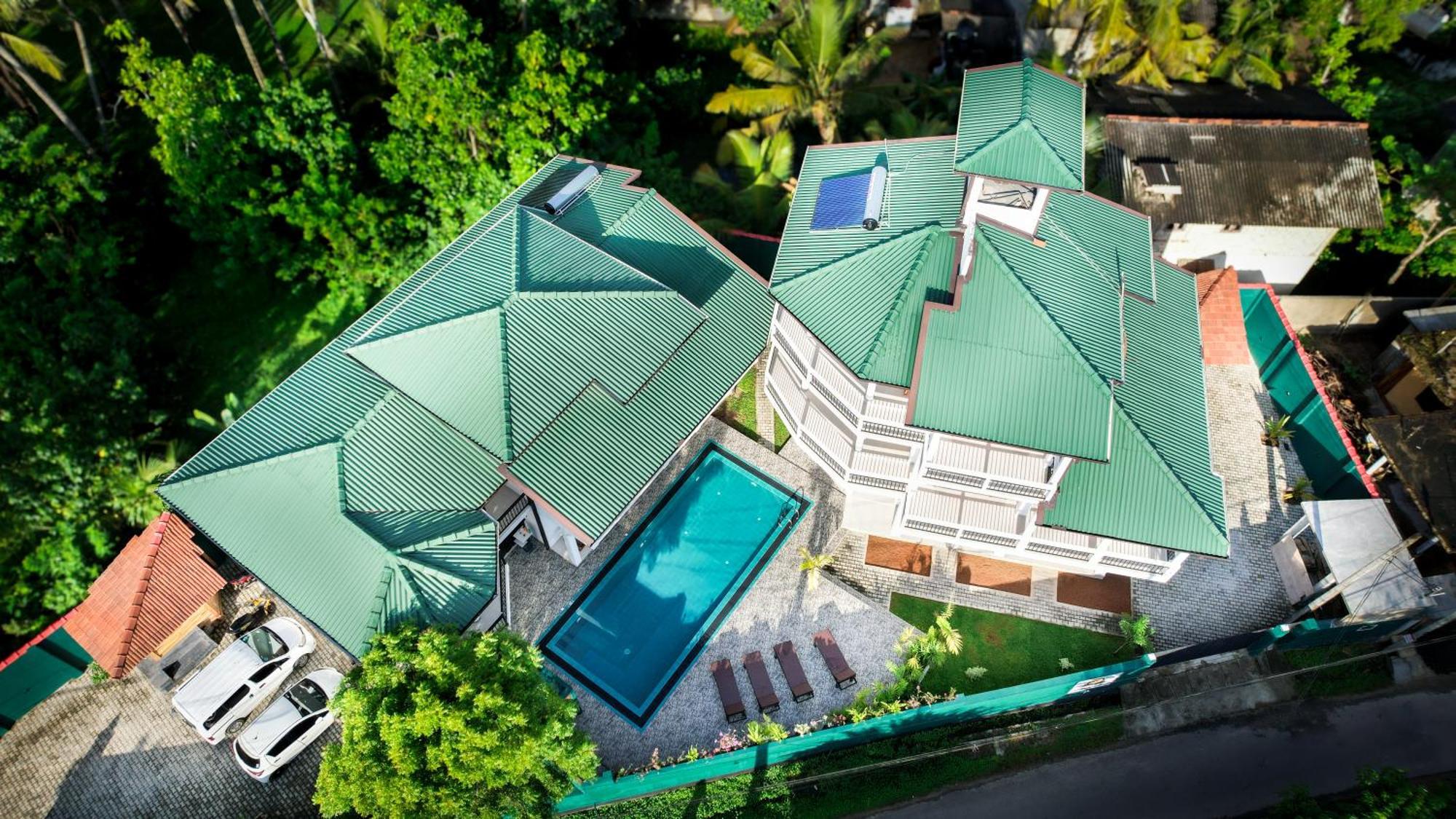 Teya Beach Hotel Ahangama Eksteriør billede