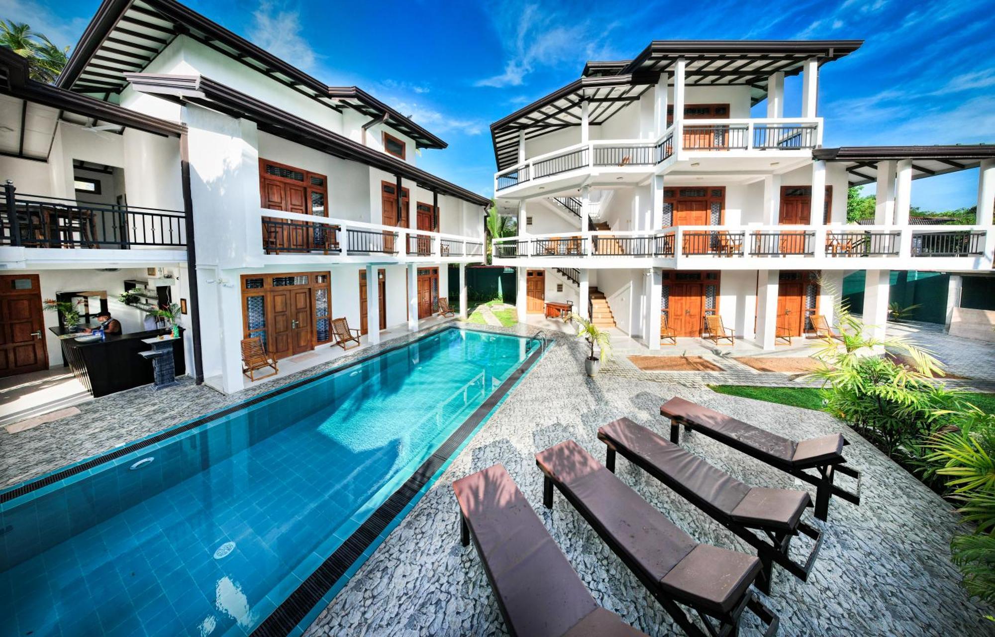 Teya Beach Hotel Ahangama Eksteriør billede